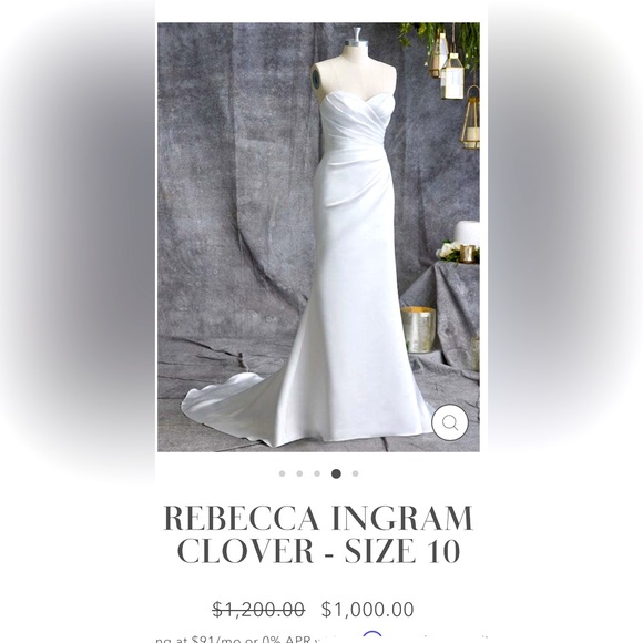 Elegant White Wedding Gown - Picture 1 of 6